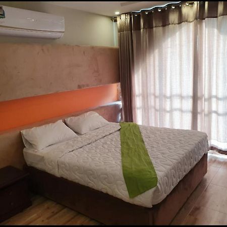 Hak Mall Suites And Apartments Rawalpindi Dış mekan fotoğraf
