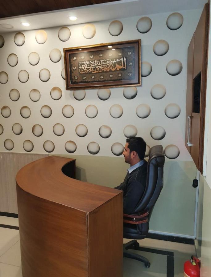 Hak Mall Suites And Apartments Rawalpindi Dış mekan fotoğraf