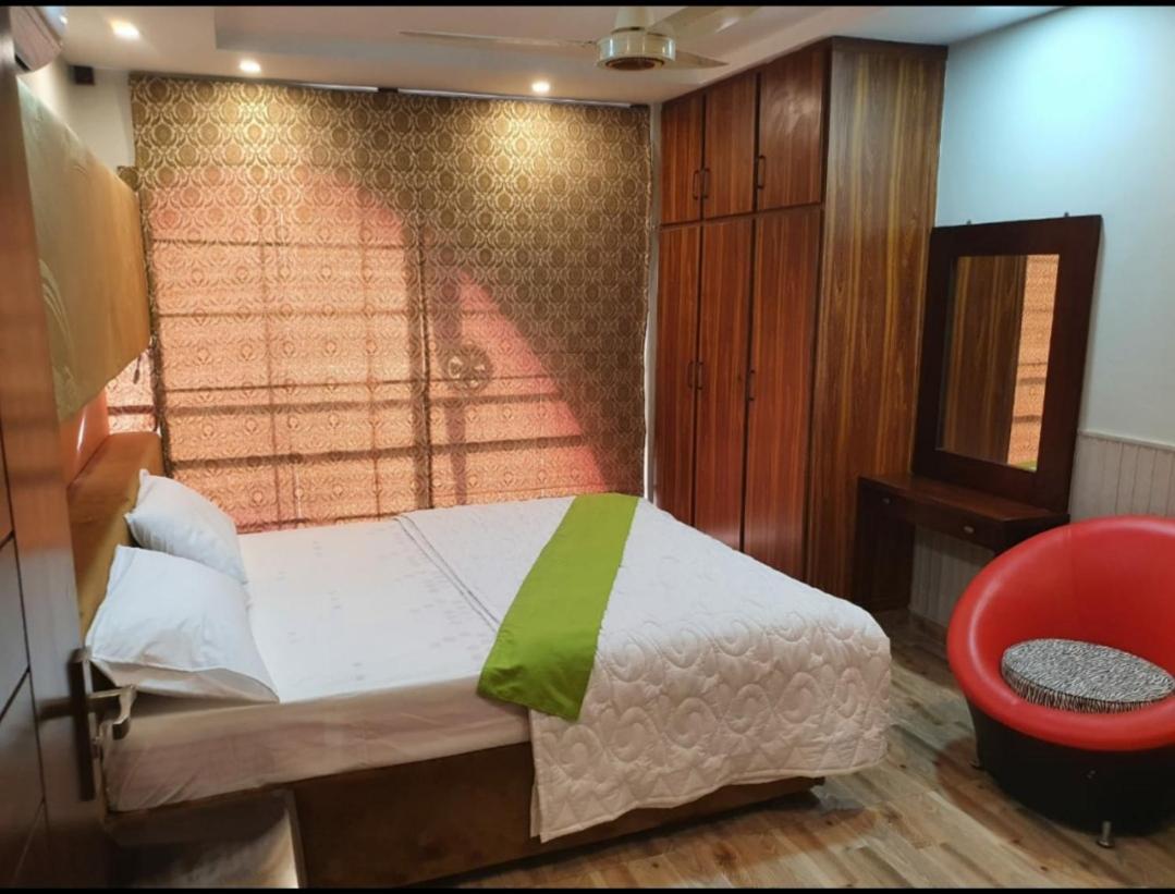 Hak Mall Suites And Apartments Rawalpindi Dış mekan fotoğraf