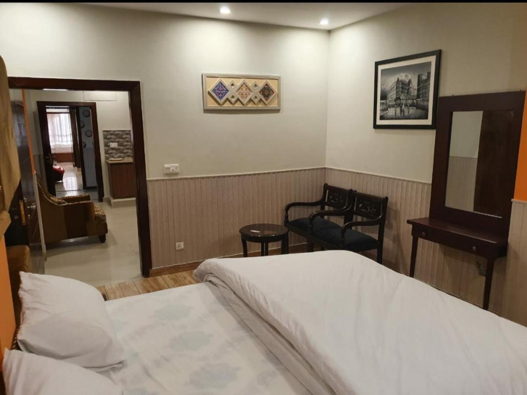 Hak Mall Suites And Apartments Rawalpindi Dış mekan fotoğraf