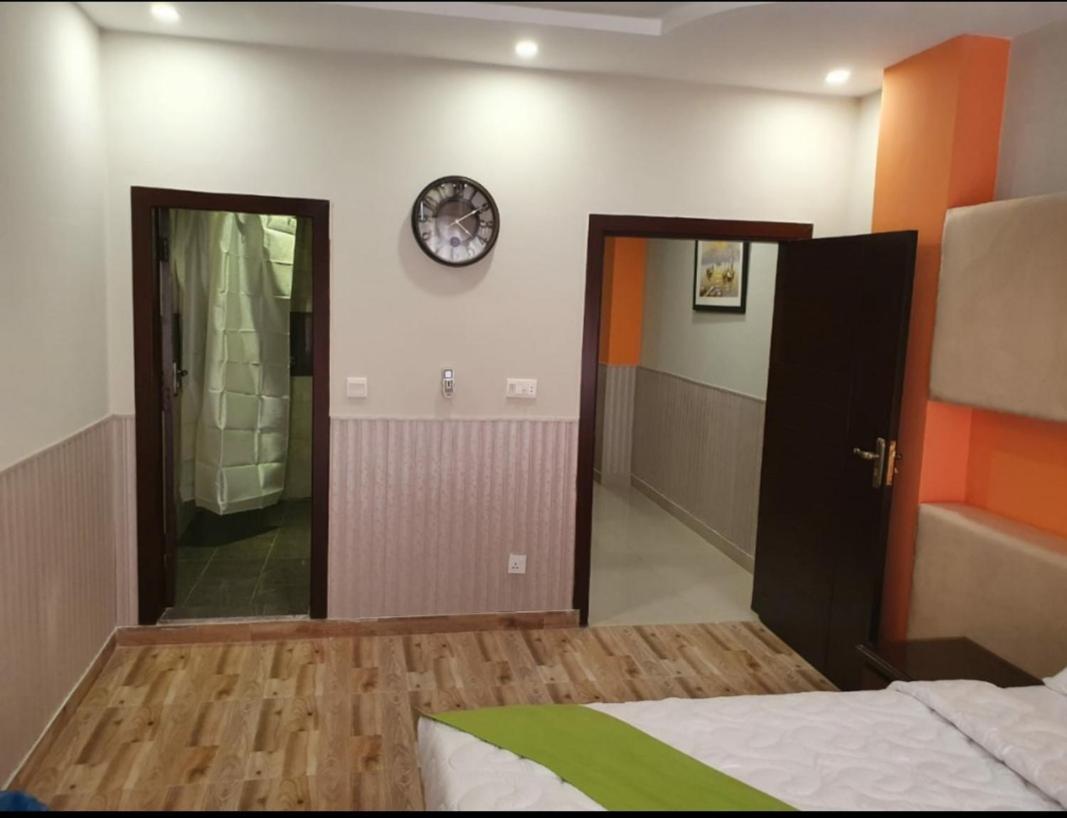 Hak Mall Suites And Apartments Rawalpindi Dış mekan fotoğraf