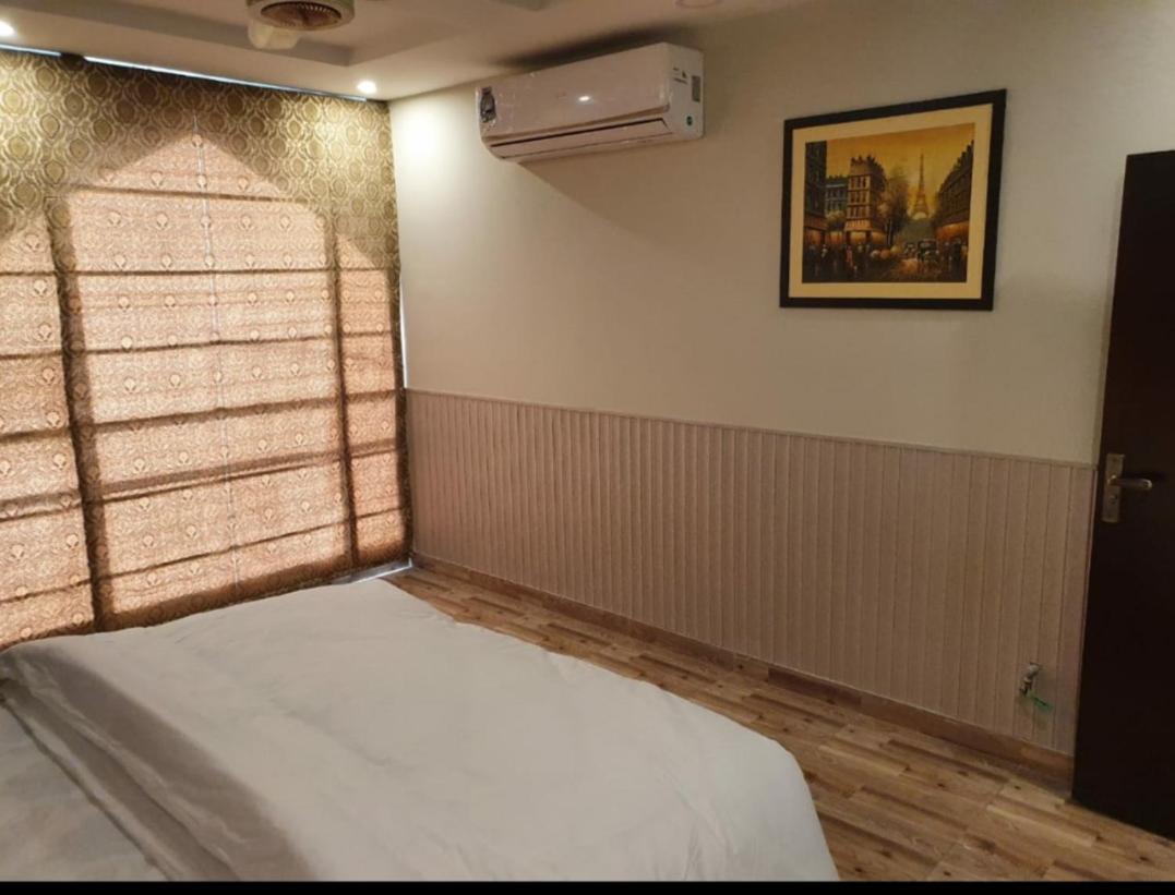 Hak Mall Suites And Apartments Rawalpindi Dış mekan fotoğraf