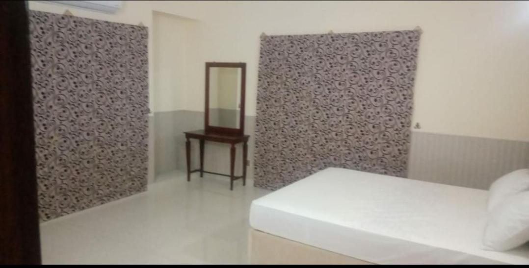 Hak Mall Suites And Apartments Rawalpindi Dış mekan fotoğraf